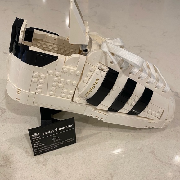 RETIRED LEGO 10282 ADIDAS ORIGINALS SUPERSTAR SNEAKER - Picture 2 of 14